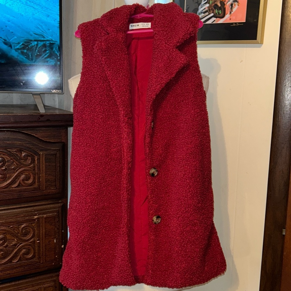 Girls SHEIN Red Vest, size 6.
